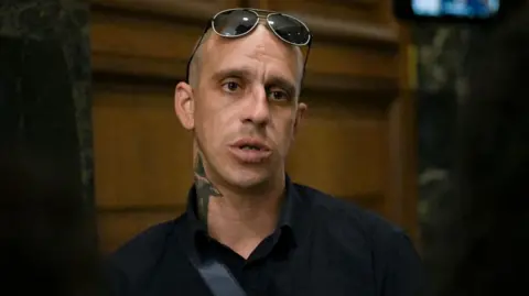 Bulgarians Jailed for Hybrid Warfare Vandalism in Paris