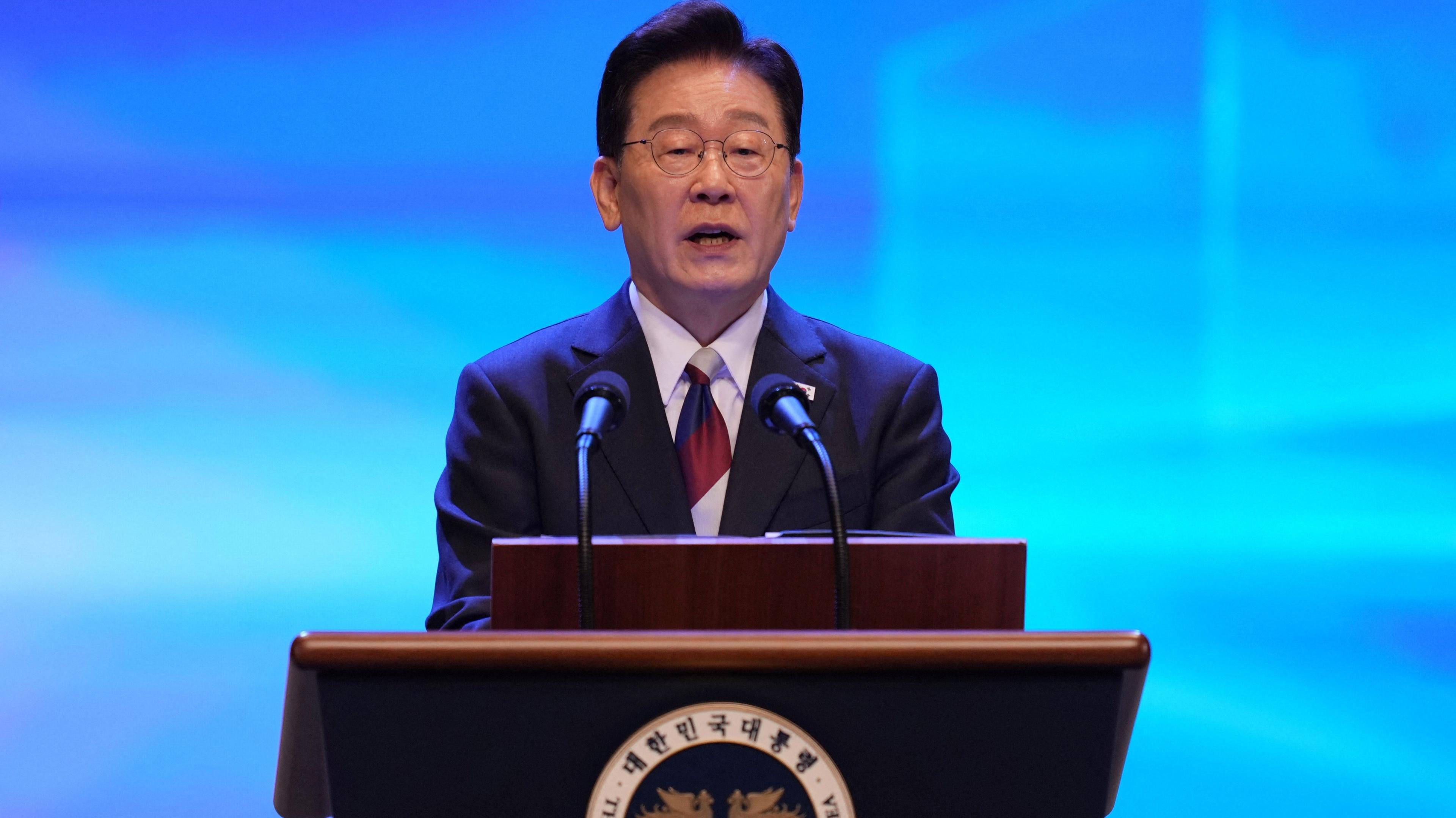 South Korea Tells North to End the War: Lee Jae‑Myung Calls for Official Talks
