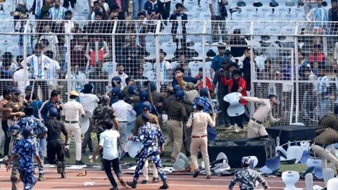 Chaos Erupts as Angry Fans Disrupt Messi's Event in Kolkata