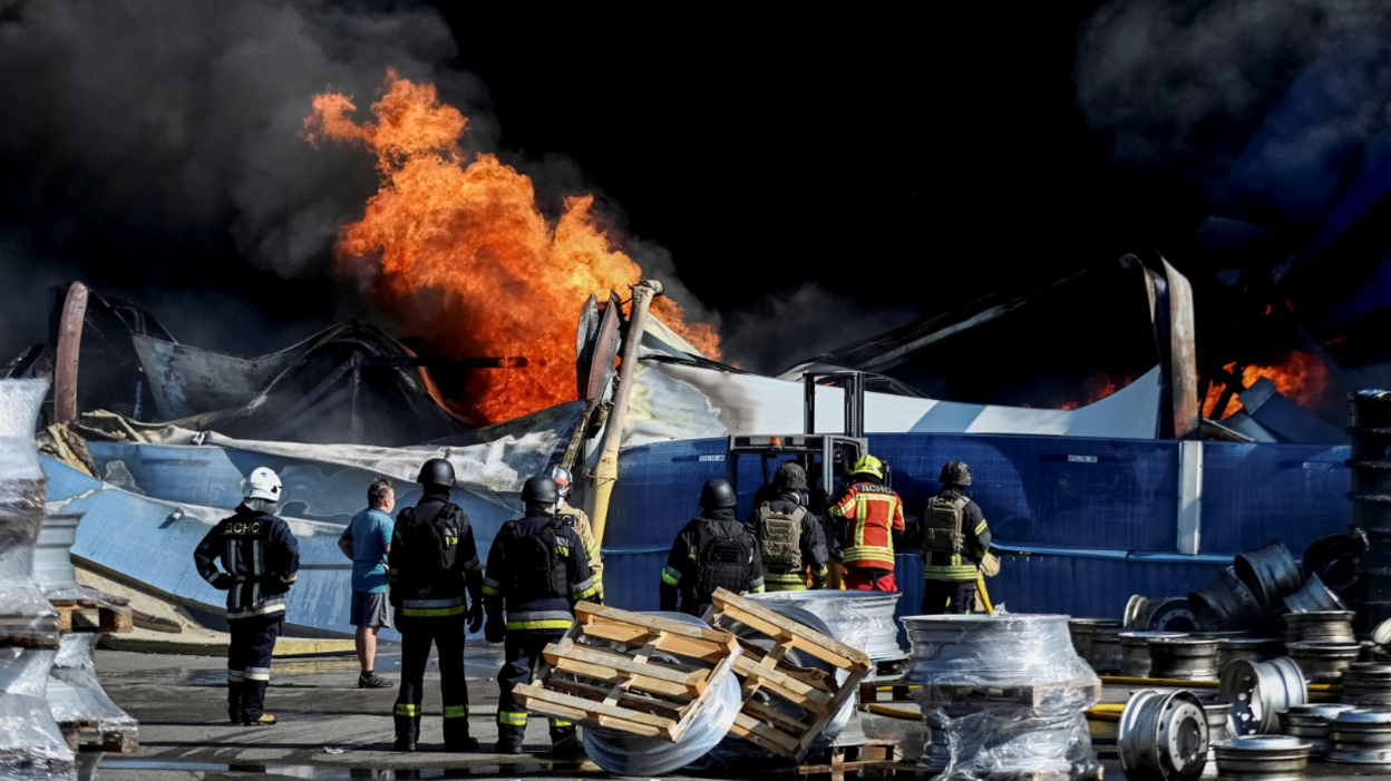Kyiv Weapon Depot Strike Sends 37 Dead, 400 Evacuated – A Quantum View on Safety and Protocol Breaches