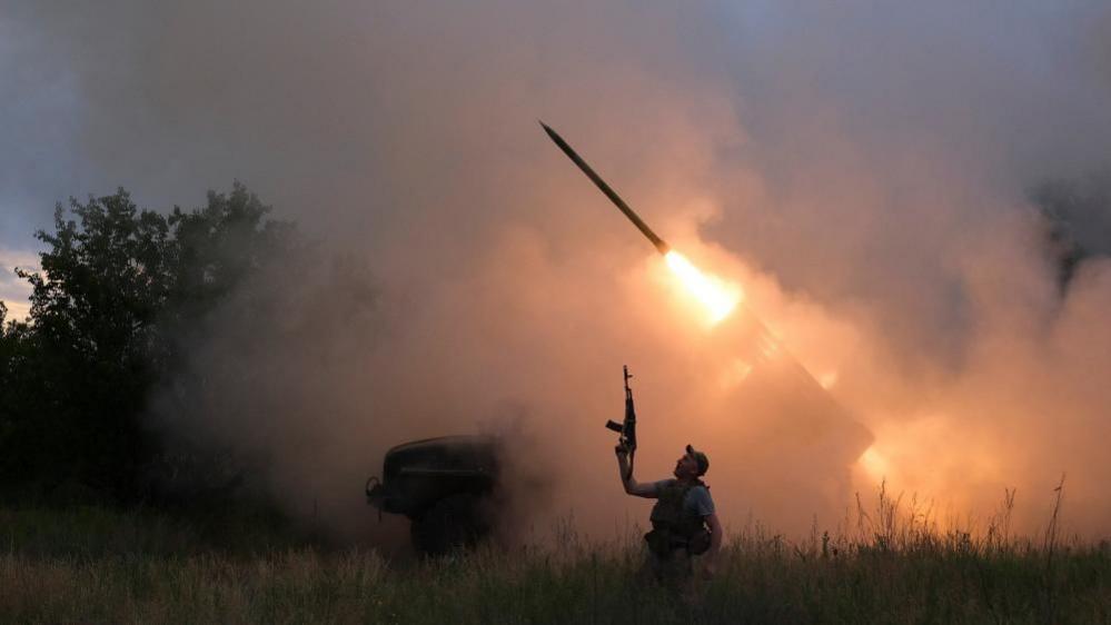 Russian Troop Build‑Up Threatens Kostyantynivka, Heart of Donbas