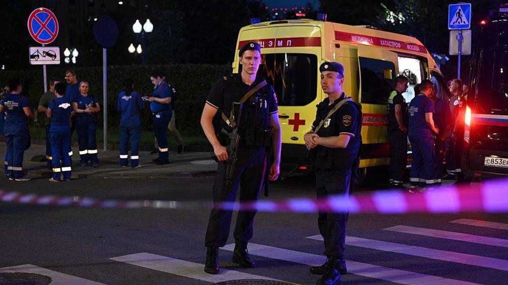Moscow Restaurant Explosion Leaves Three Dead Amid Wedding Chaos