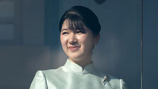 Japan relaxes royal succession rules – but ban on female emperors remains