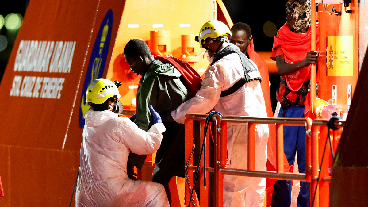 More Than 80 Migrants Feared Dead After Boat Rescue off Canary Islands