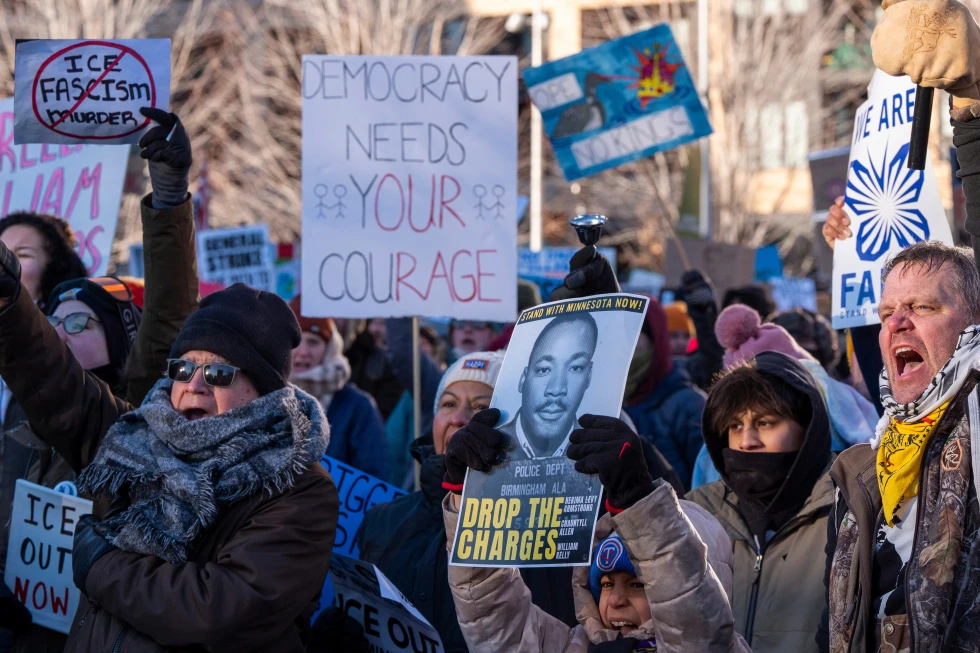 Echoes of Injustice: Protests Erupt After Federal Officers Fatally Shoot White Protesters in Minneapolis