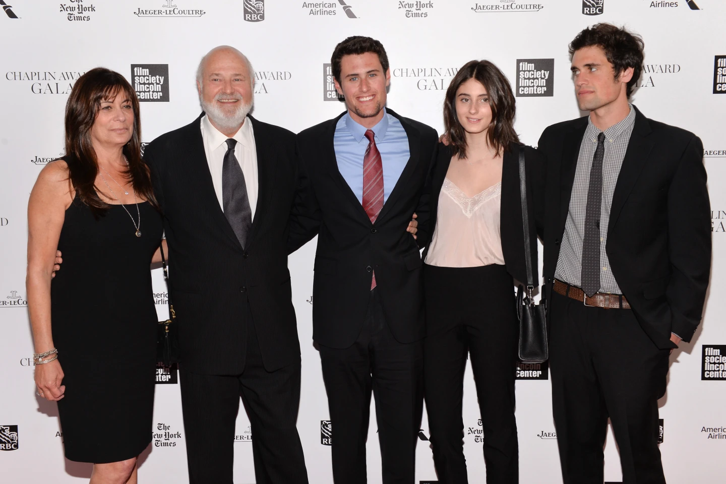 Tragic Investigation: Renowned Director Rob Reiner and His Wife Found Dead