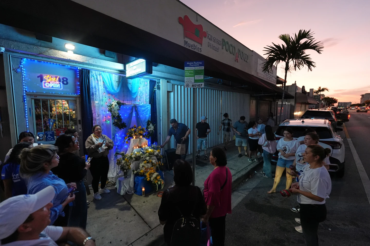 Nicaraguans in Miami Honor the Virgin Mary Amid Religious Crackdowns