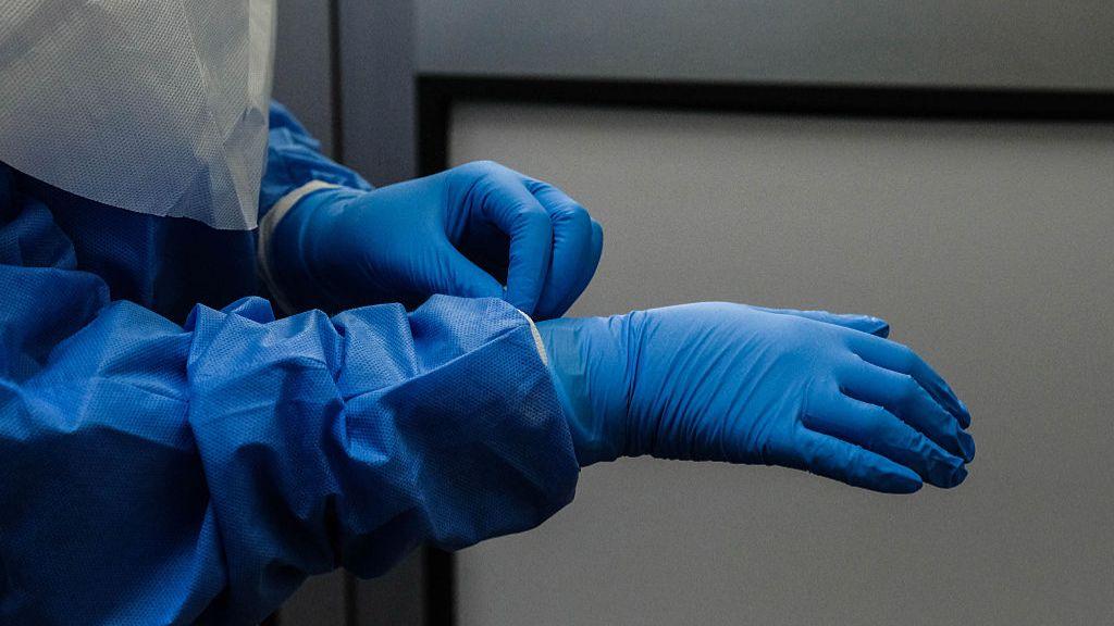 France Reports First Ebola Case: Doctor From Congo Returns Home