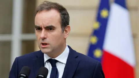 French Political Turmoil: Outgoing PM Lecornu Faces Election Threat