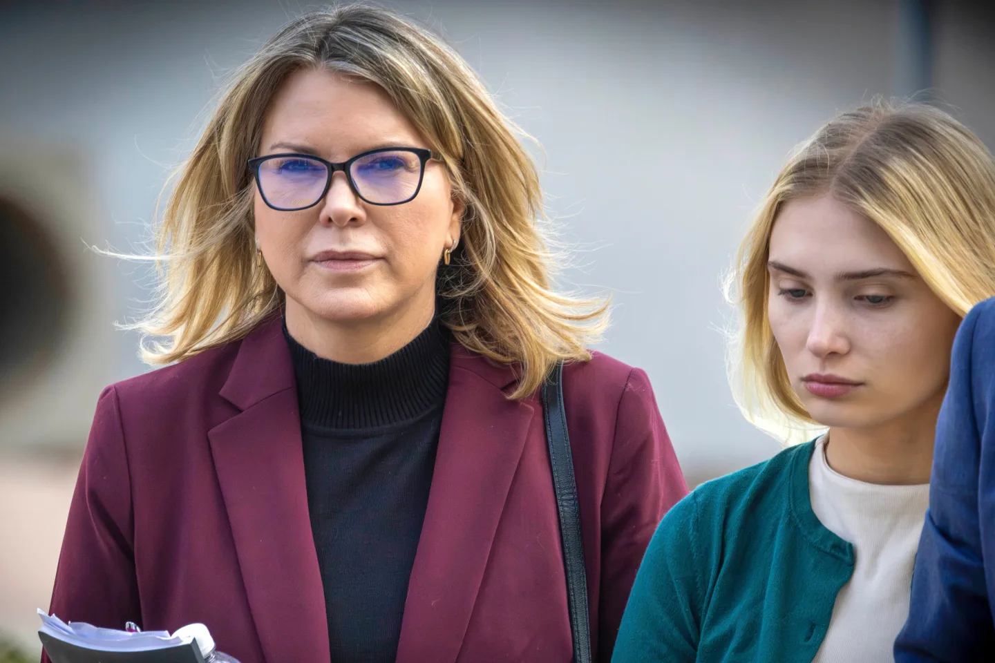 Los Angeles Jury Awards $176 Million to Parents of Hit‑and‑Run Victims","description":"A Los Angeles jury delivered a $176 million verdict for wrongful death and emotional distress in a hit‑and‑run that killed brothers Mark and Jacob Iskander, finding former Dodgers pitcher Scott Erickson and socialite Rebecca Grossman negligent.","summary":"In a high‑profile case, a jury found Grossman and Erickson reckless, awarding reparations for the tragic deaths of the Iskander brothers. The incident highlighted risks of speeding and impaired driving. The jury’s decision, pending punitive damages, underscores the serious legal consequences of hit‑and‑run collisions in Los Angeles.","image":"","text":"<p>LOS ANGELES — A jury in Los Angeles awarded <strong>$176 million</strong> to the parents of 11‑year‑old Mark Iskander and 8‑year‑old Jacob Iskander after a hit‑and‑run collision that killed the brothers on the evening of Sept. 29, 2020.</p>\n\n<p>The verdict found Rebecca Grossman and former Los Angeles Dodgers pitcher Scott Erickson negligent in the deaths. Damage claims were for wrongful death and emotional distress. The case also involves a pending decision on punitive damages.</p>\n\n<p>Grossman was sentenced last year to a prison term of 15 years to life after being convicted of second‑degree murder, gross vehicular manslaughter and hit‑and‑run driving in a separate criminal trial. She is a co‑founder of the Grossman Burn Foundation and married to a prominent burn doctor.</p>\n\n<p>In his closing arguments, Brian Panish, the Iskander family’s attorney, said Grossman drove at 73 mph in a 45‑mph zone and struck the boys in a crosswalk while Erickson, who was ahead of her, also sped. “This was a totally preventable collision,” Panish told the jury. “They went out for a walk and they never came home.”</p>\n\n<p>Grossman’s attorney, Esther Holm, denied any intoxication, claiming the driver was distracted by the family’s mother who tried to avoid the vehicle. “Ms. Grossman was not driving impaired; she did not see the children because her attention was pulled elsewhere,” Holm said.</p>\n\n<p>Erickson’s attorney, Jeff Braun, called the tragedy heartbreaking but emphasized that the vehicle Erickson drove made no contact with the children.</p>\n\n<p>The lawsuit filed in civil court prior to the criminal trial captured the same allegation of reckless driving. The trial began in April and has now returned to the jury to decide the full scope of damages.</p>\n\n<p>With the verdict confirming negligence and a substantial civil award, the case serves as a stark reminder of the potential legal repercussions in hit‑and‑run incidents in the Los Angeles area. The decision also reflects a growing public and judicial scrutiny of speed, alcohol, and driver attention during critical moments on roadways.</p>