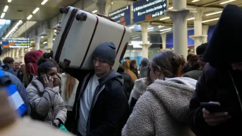 Power Outage Halts Eurostar Services from London