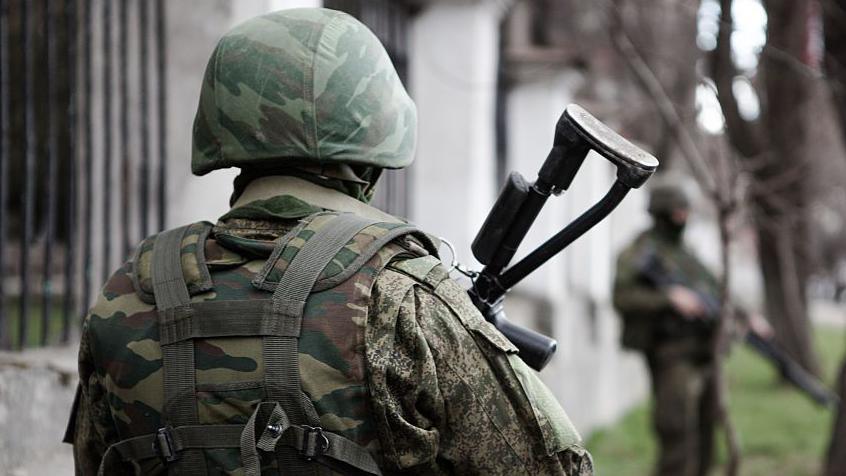 Crimea gun rampage: soldier kills four, including civilians