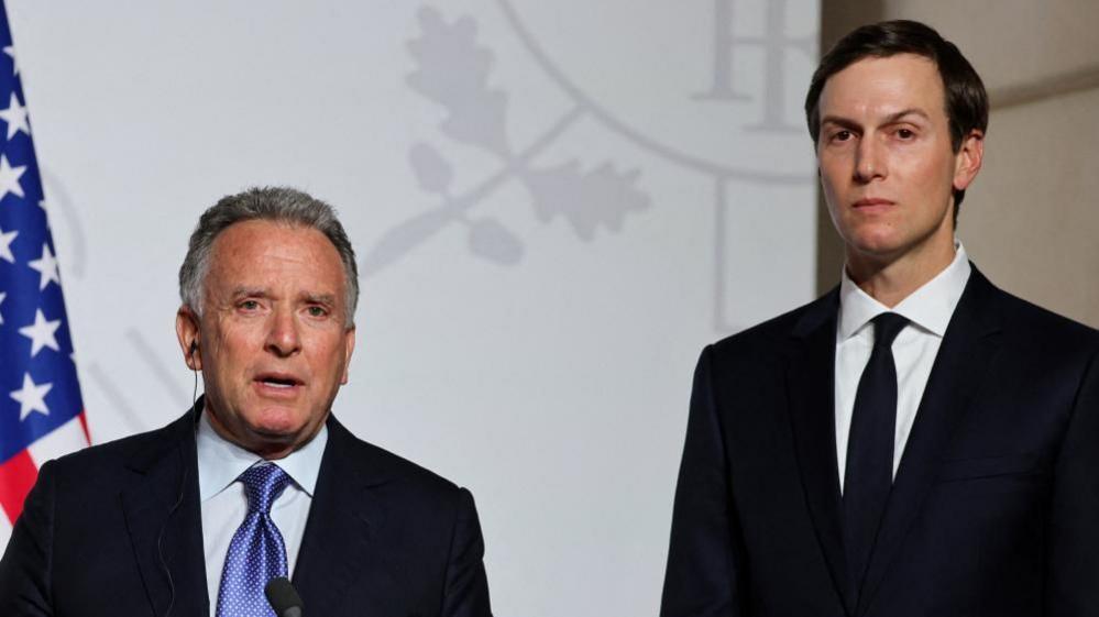 US envoys land in Moscow as Ukraine peace talks loom