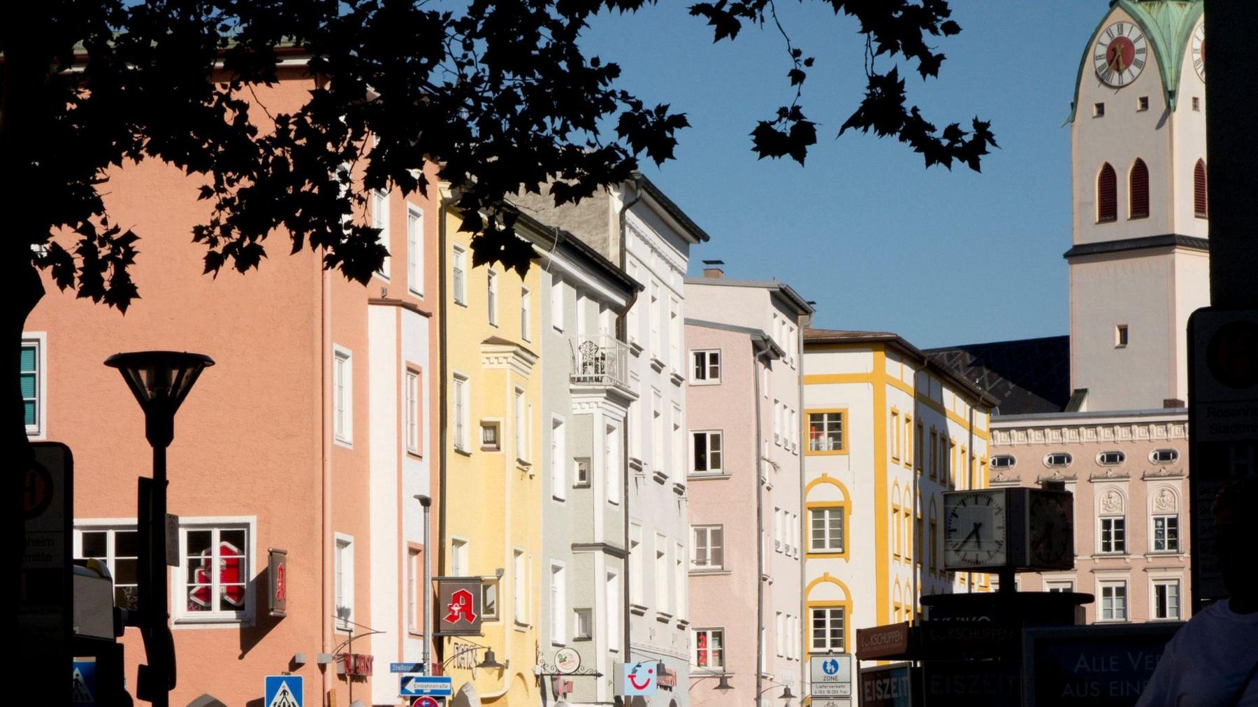 Stabbing in Rosenheim: A Tragic Night, A Worlds Apart