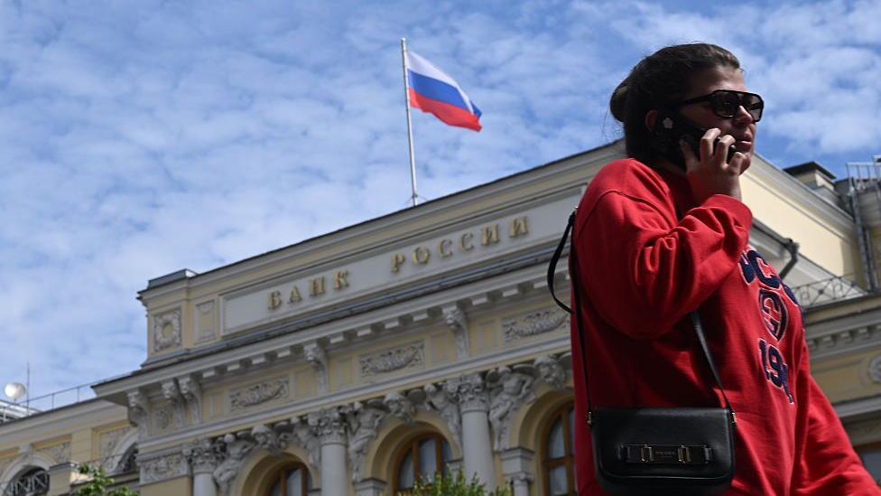 Moscow Restaurant Bombing Sheds New Light on Potential Ukrainian Links
