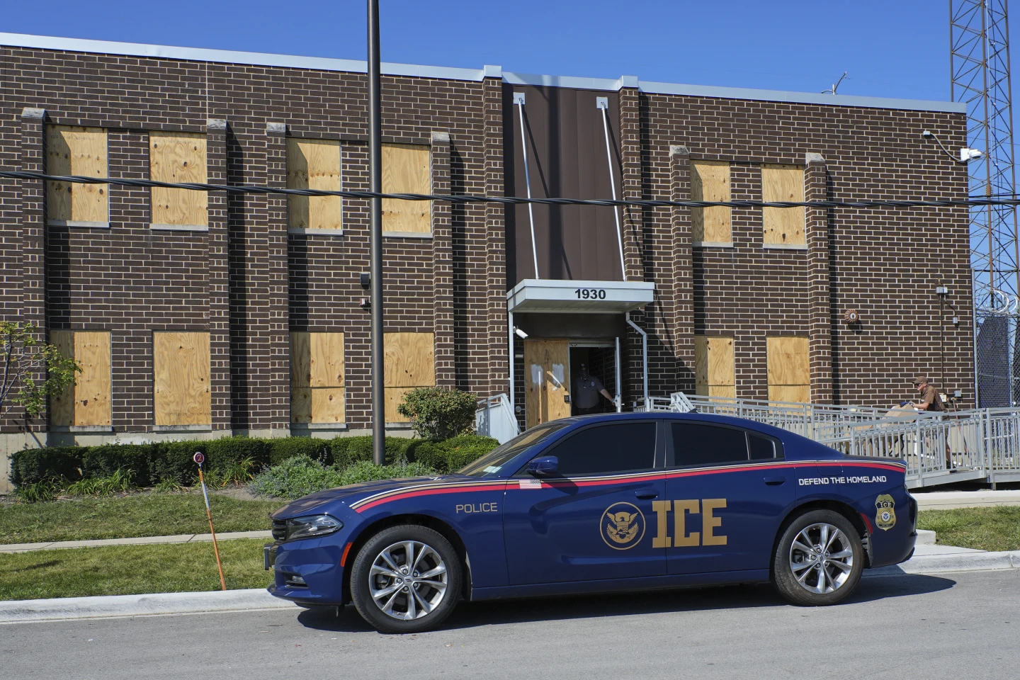 Chicago Activists Brace for Increased ICE Enforcement Amid Rising Arrests