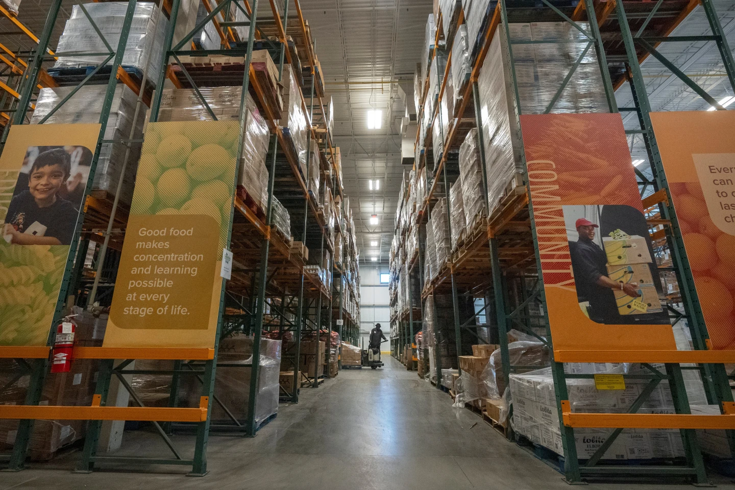 Washington Food Bank Faces Increased Demand Amid Government Shutdown