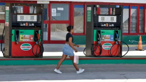 Oil Flow Resumes: Russian Tanker Arrives in Cuba Following Trump’s Shift on Blockade