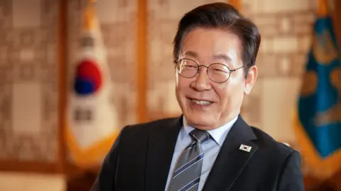 South Korea Open to Trump-Kim Nuclear Freeze Deal