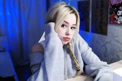 The Dark Allure of Molecule: A Weight-Loss Pill's Impact on Young Russians