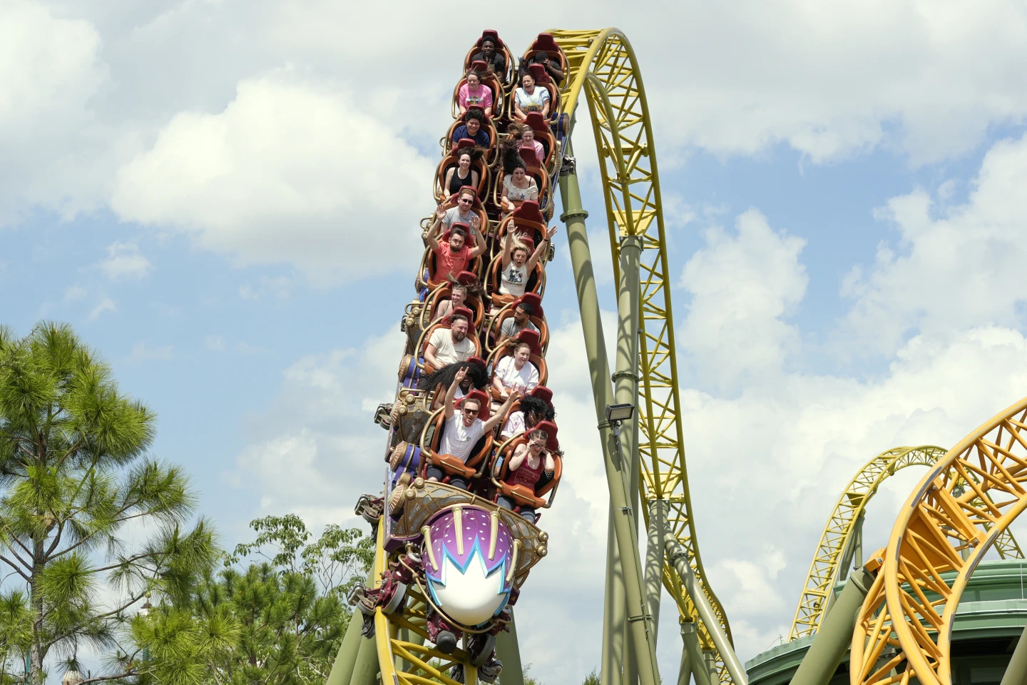 Tragic Ride at Universal's Epic Universe: Victims and Questions Arise