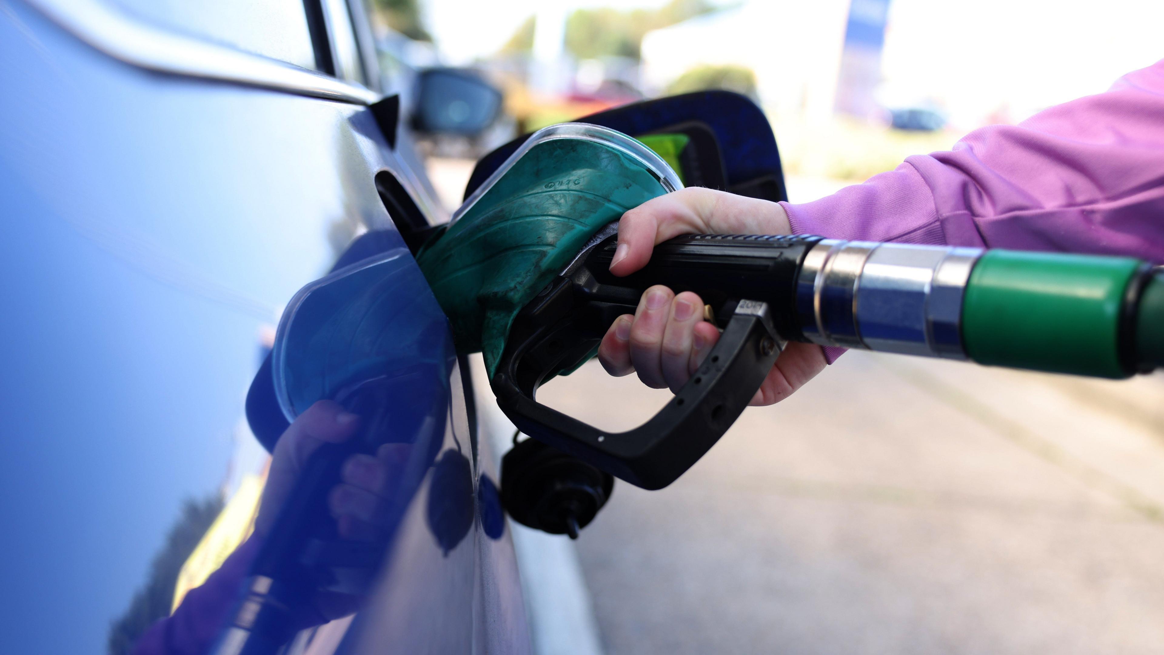 Trump Faces Backlash Over Russian Diesel Import Deal