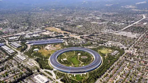 Silicon Valley Braces for Potential AI Bubble Burst