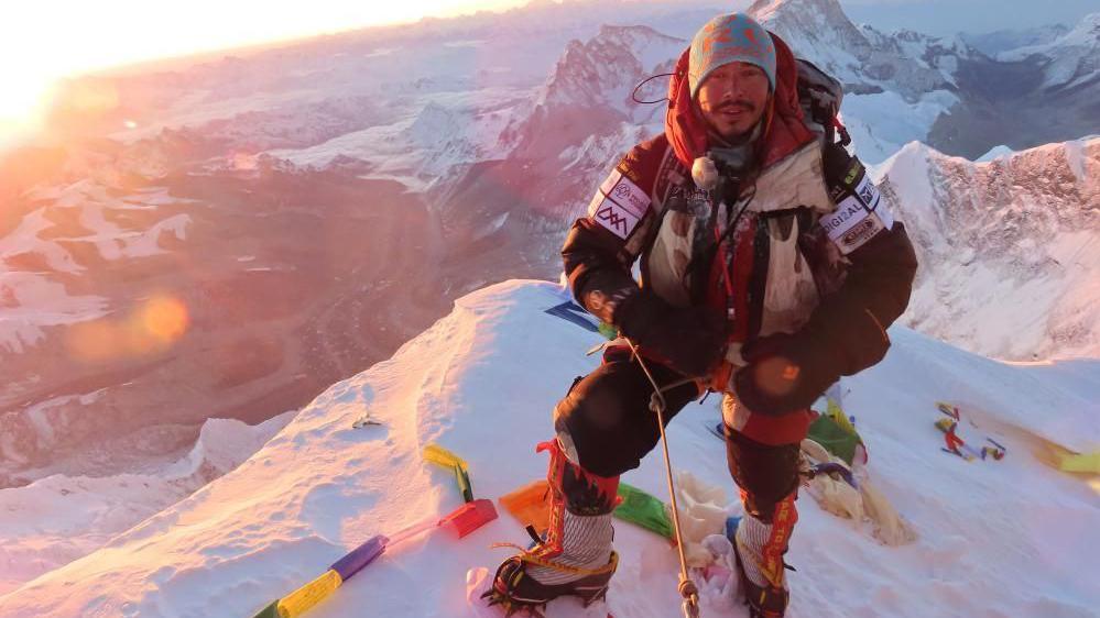 Six Nepali Guides, Including Nirmal Purja, Lost in Broad Peak Avalanche, Redefining Sherpa Legend