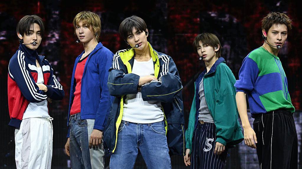 Cortis Challenges K‑Pop Fans to Put Phones Down: Fan Reactions Run Hot