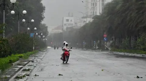 Typhoon Kalmaegi Strikes Vietnam Following Fatal Rampage in the Philippines