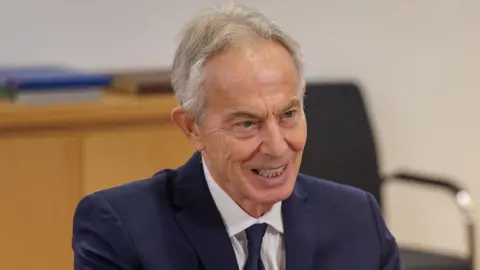 Tony Blair Considers Leadership of Transitional Authority in Gaza