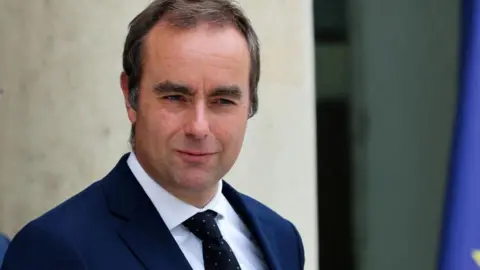 Unexpected Resignation: French PM Sébastien Lecornu Steps Down After 26 Days