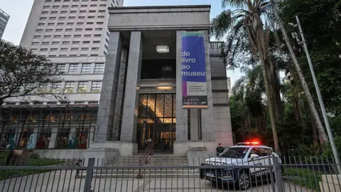 Art Theft Strikes São Paulo Library: Matisse and Portinari Engravings Stolen