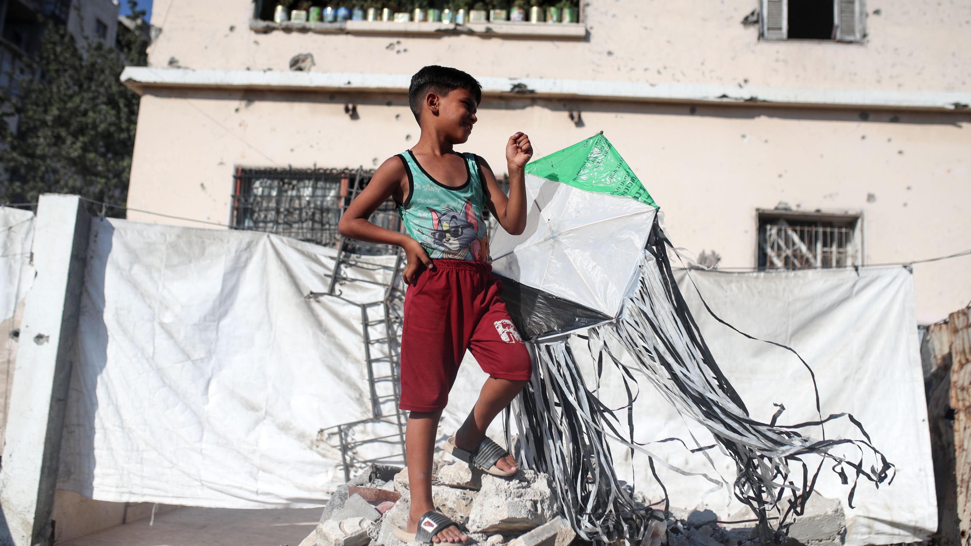Israel Warns of Forceful Response to Kite Launches from Gaza