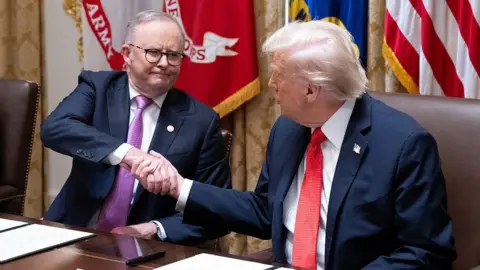 US and Australia Forge Strategic Alliance to Challenge China's Rare Earth Dominance
