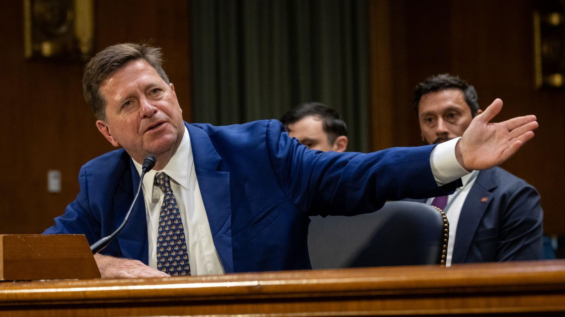 From Acting to Confirmation: Jay Clayton Steps into Head of US Intelligence