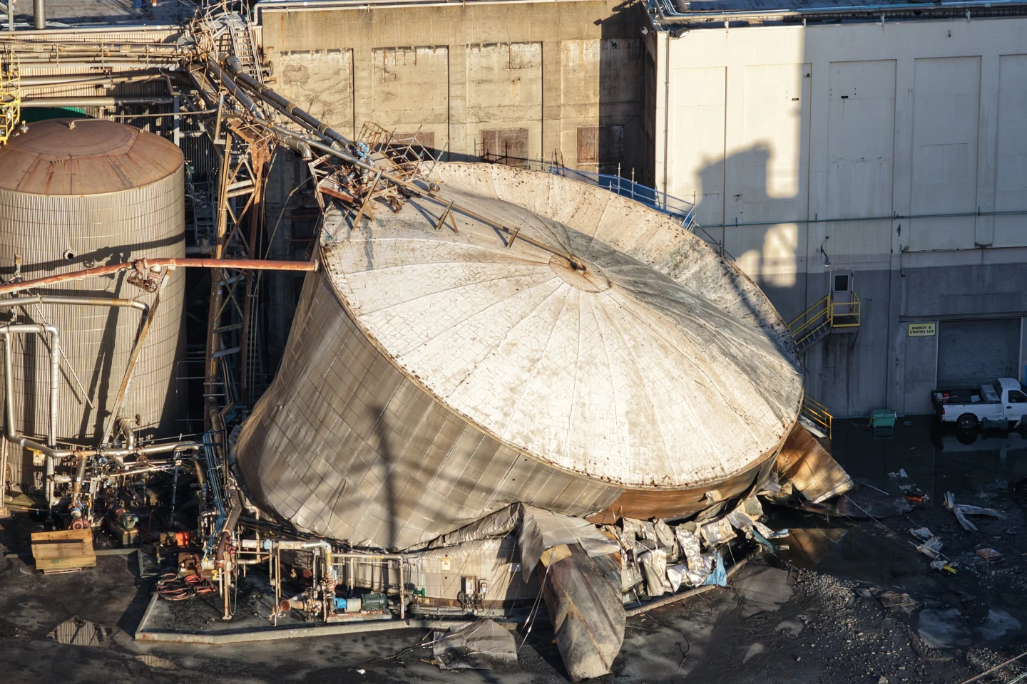 Nine Missing After White Liquor Tank Implosion in Longview, Washington