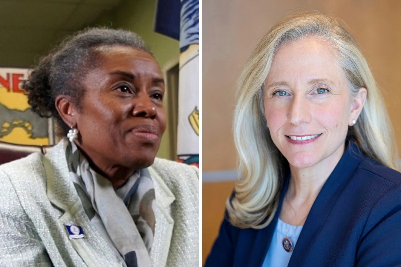 Obama Hits the Campaign Trail for Democrats in Key Gubernatorial Races